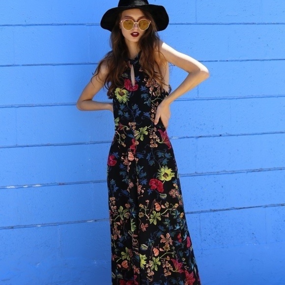 Luxe Label Dresses & Skirts - Floral Keyhole Mock Neck Maxi Dress IRREGULAR